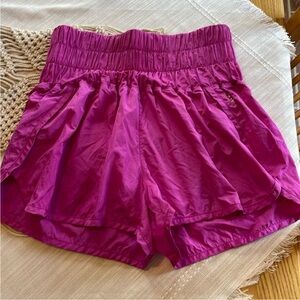 1145. EUC - Free People Movement Magenta Shorts